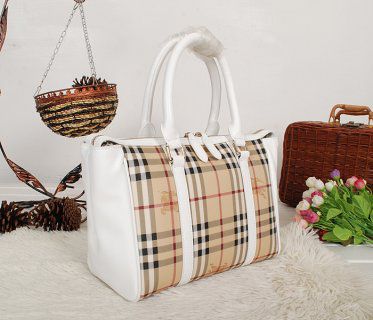 Nuovo Arriva Burberry Borse BB1120124