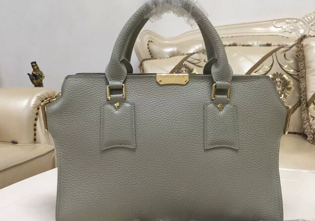 Burberry importazione sacchetto di tote raffinata pelle di vitello