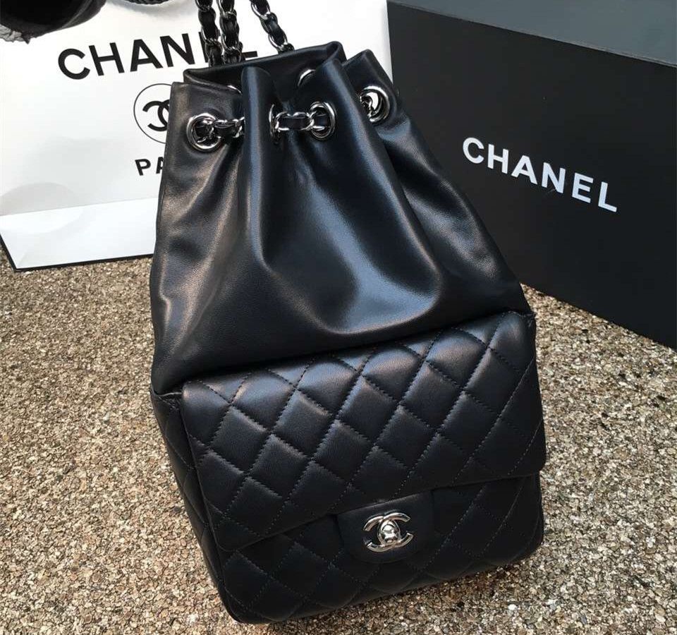 Chanel Cruise LAMBSKIN ZAINO A94417 NERO