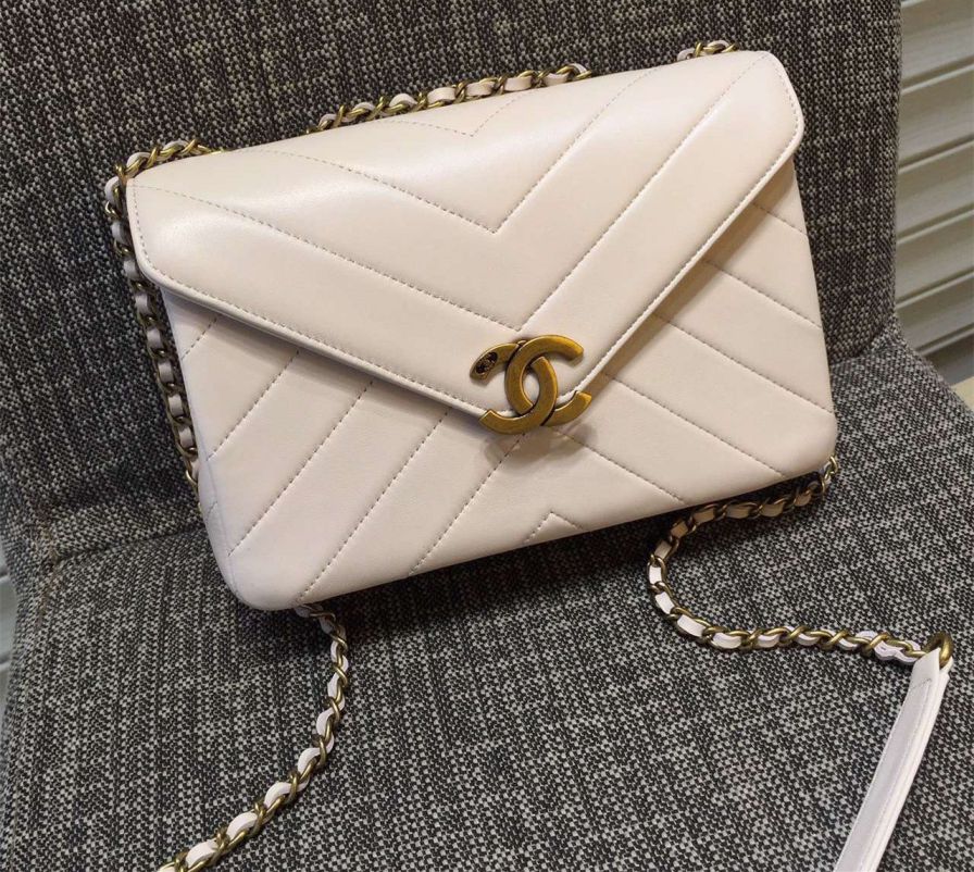 Chanel HERRINGBONE TRAPUNTATI borse LAMBSKIN patta con un RIMOVIBILE SACCHETTO A93128 BIANCO