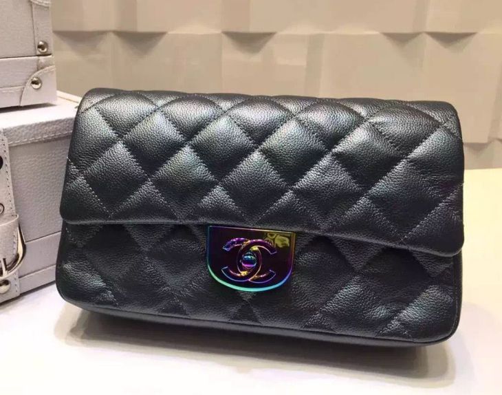 Chanel PICCOLO IRIDESCENTE pelle di capra borse lembo ornato con una catena di vita A93133 NEL VERDE