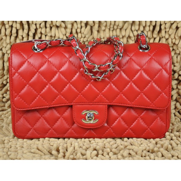 Chanel A01112 Classic Rosso Flap Bag In Pelle Di Agnello Con Har