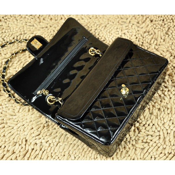 Chanel Flap Bag A01112 In Vernice Nera Con Hardware Oro