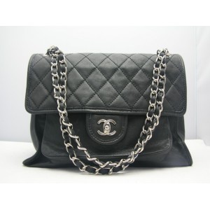 Borse Chanel A48868 In Pelle Di Vitello Classico Colore Nero Con