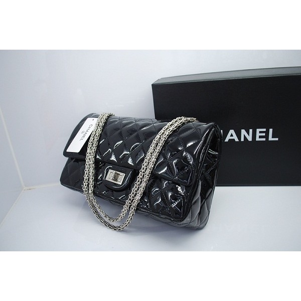 Chanel 2011 Black Patent Flap Bag In Pelle Con Catena Signorina