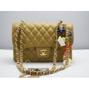 Chanel 2011 San Valentino Flap Bag Day A Lamb Khaki Con Fascino