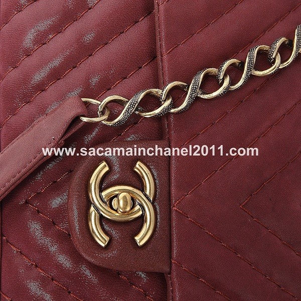 Chanel A50676 Borse Iridescente Lembo Scuro Pelle Rossa Con Ghw