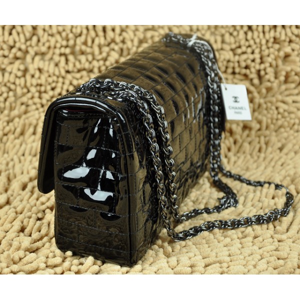 Chanel Trapuntato In Vernice Nero 2011 Flap Bag Con Guncolor Hw