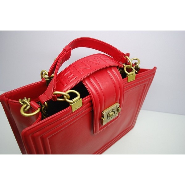 Borse Chanel A66714 Red Boy Vitello Grande