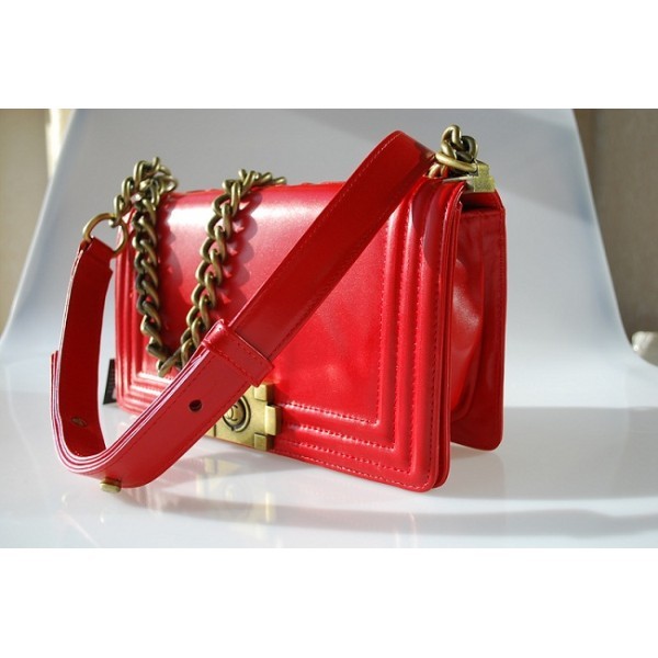 Chanel A66713 Flap Borse Boy Smaltato Rosso Pelle Di Vitello