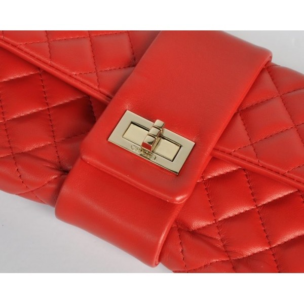 Chanel 2012 Red Agnello Frizione Con Hardware Oro