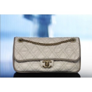 Chanel A66525 Y07298 10907 Quilted Borse Vitello Classico Lembo