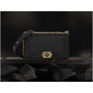 Chanel A66713 Y07357 94305 Flap Bag In Pelle Di Vitello Nero Luc