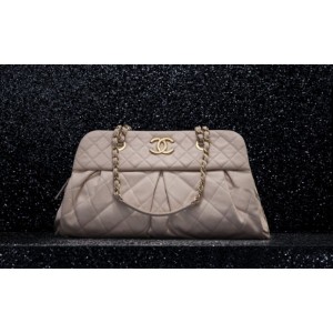 Chanel A66954 Y07411 10107 Borse Bowling In Pelle Di Vitello Iri