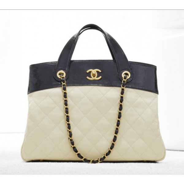 Chanel A67032 Y07542 C0204 Borse Shopping In Pelle Di Vitello Mo