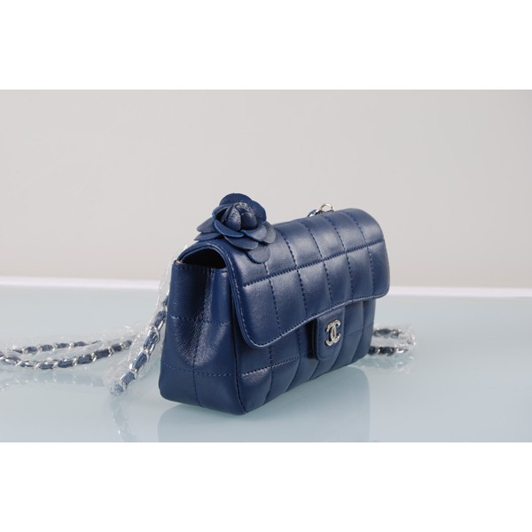 Mini Chanel Chanel Camellia Mini Classic Blue Agnello Flap B