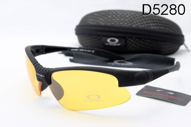 Oakley Commit Occhiali Da Sole Giallo Lente Nero Telaio