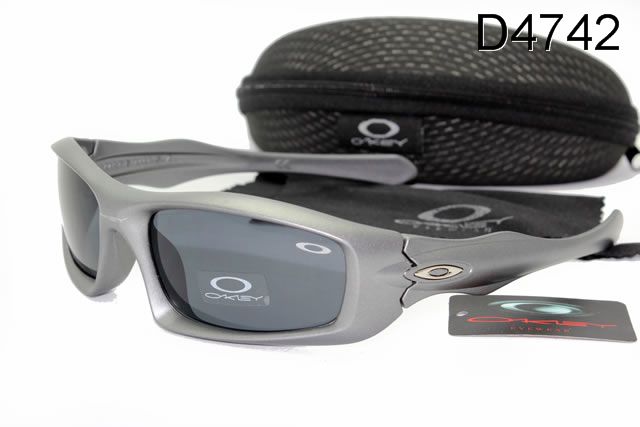 Oakley Monster Pup Occhiali Da Sole Argento Grigio