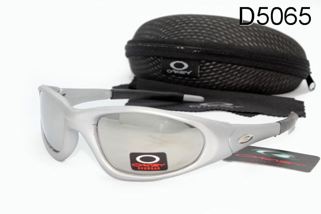 Oakley Minute Occhiali Da Sole Argento Lente