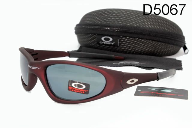 Oakley Minute Occhiali Da Sole Grigio Lente Scuro Rosso Telaio