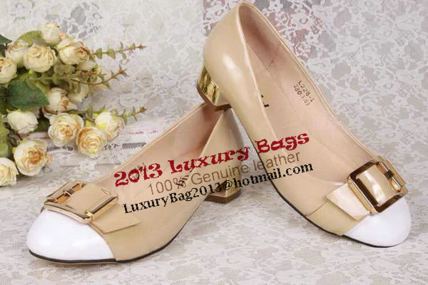 Prada Pump in Patent Leather PD5212 Apricot&White