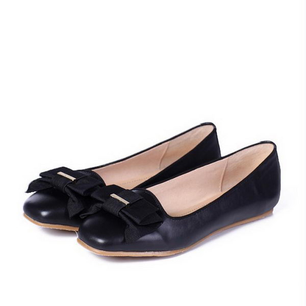 Salvatore Ferragamo Calfskin Leather Ballerina Flat FL0398 Black