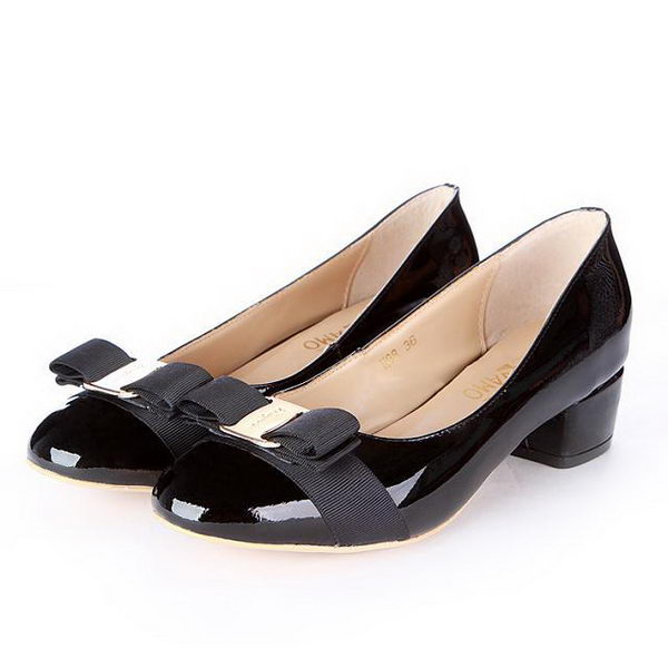 Salvatore Ferragamo Patent Leather Bow Pump FL0450 Black