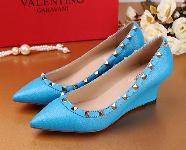 Valentino Litchi Leather Rivet Pump VT239YZM Blue