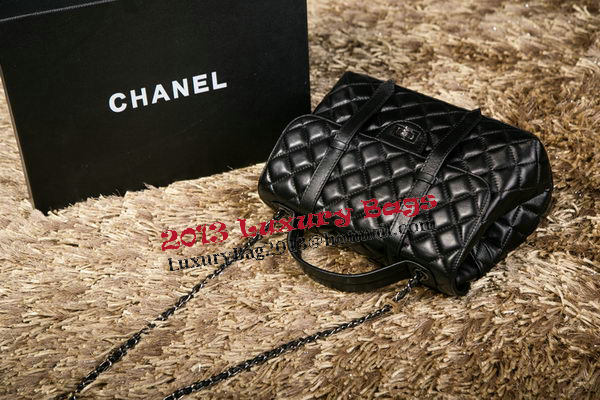 Chanel Sheepskin Leather Messenger Bag A63149 Black