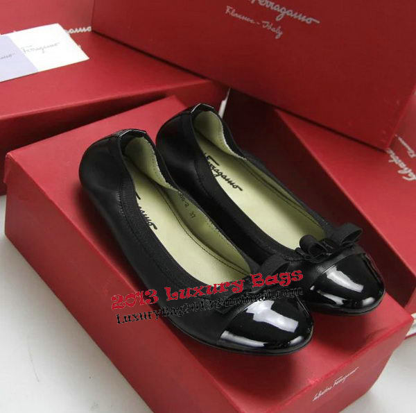 Chanel Patent Leather Ballerina Flat CH1070 Black