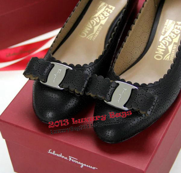 Ferragamo Cutout Leather Pump FL0491 Black