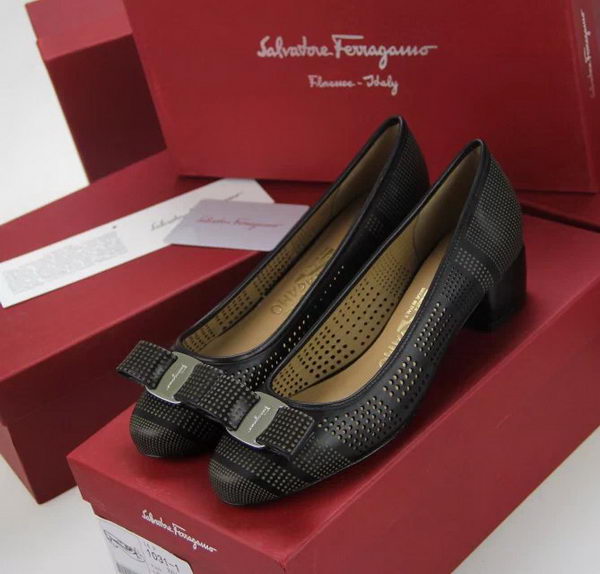 Ferragamo Cutout Leather Pump FL0498 Black