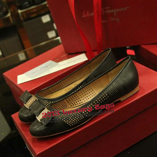 Ferragamo Cutout Leather Pump FL0509 Black