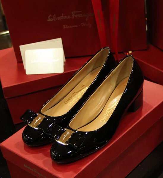 Ferragamo Patent Leather Pump FL0501 Black