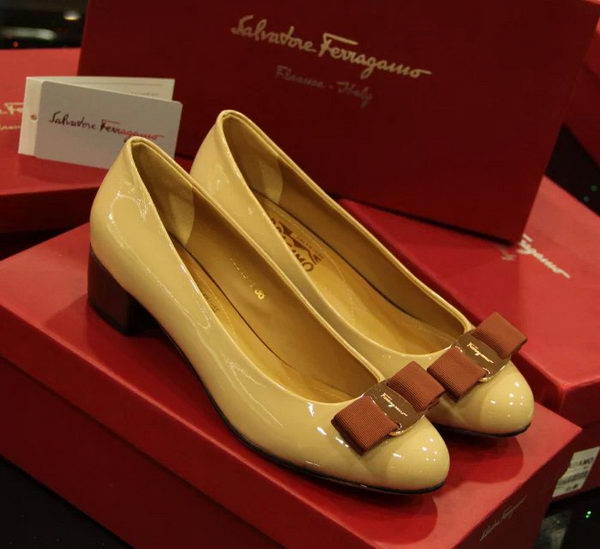 Ferragamo Patent Leather Pump FL0522 Apricot