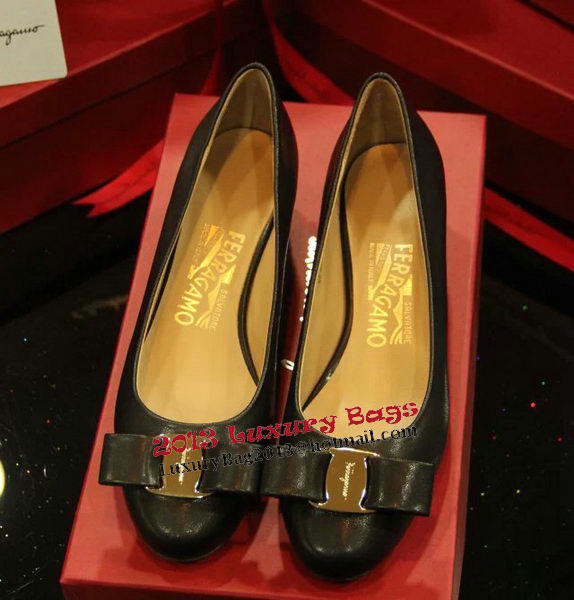 Ferragamo Sheepskin Leather Pump FL0505 Black