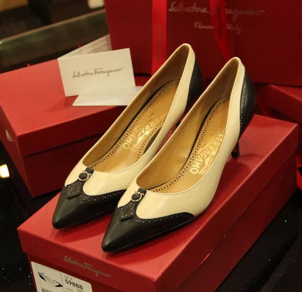 Ferragamo Suede Leather Pump FL0541 Apricot