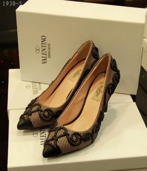 Valentino Point-Toe Pump VT407CK Apricot