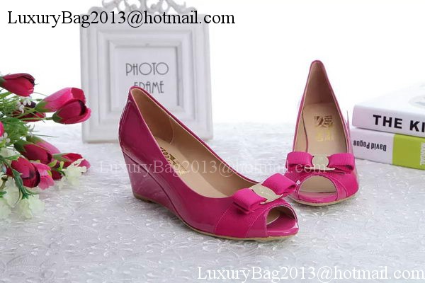 Salvatore Ferragamo Pump Patent Leather FL0605 Rose