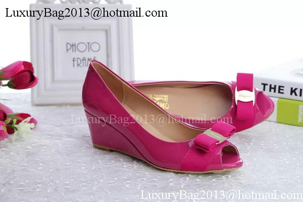 Salvatore Ferragamo Pump Patent Leather FL0605 Rose