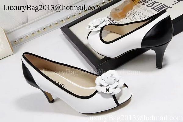 Chanel Pump Sheepskin Leather CH1673 White