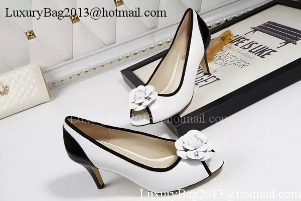 Chanel Pump Sheepskin Leather CH1673 White