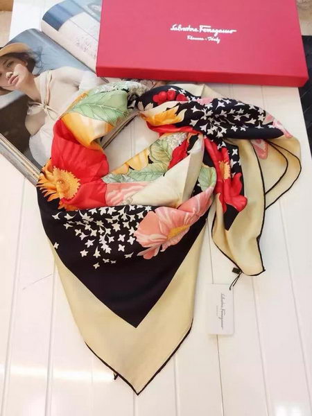 Salvatore Ferragamo Scarf SF17071701