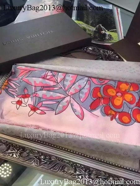 Louis Vuitton Scarf LV8319