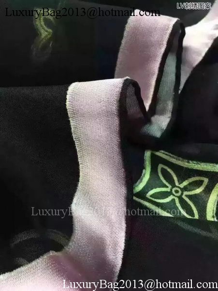 Louis Vuitton Scarf LV8332