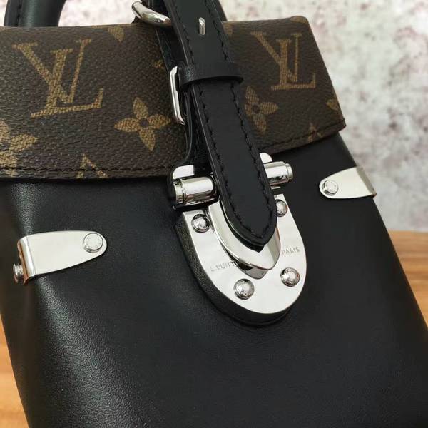 Louis Vuitton Monogram Canvas Camera Bag 40560 Black