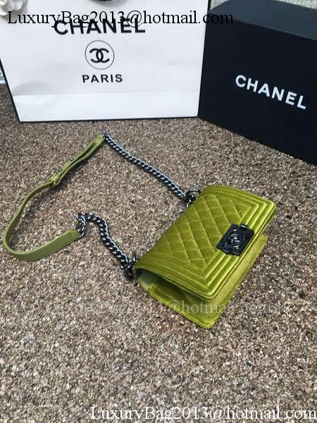 Boy Chanel Flap Shoulder Bag Original Velvet Leather A67085 Green