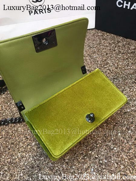 Boy Chanel Flap Shoulder Bag Original Velvet Leather A67085 Green