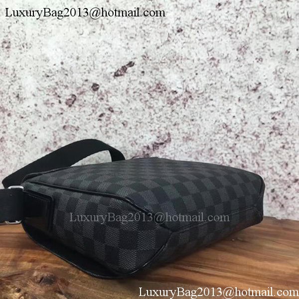 Louis Vuitton Damier Graphite Canvas DISTRICT PM N41714