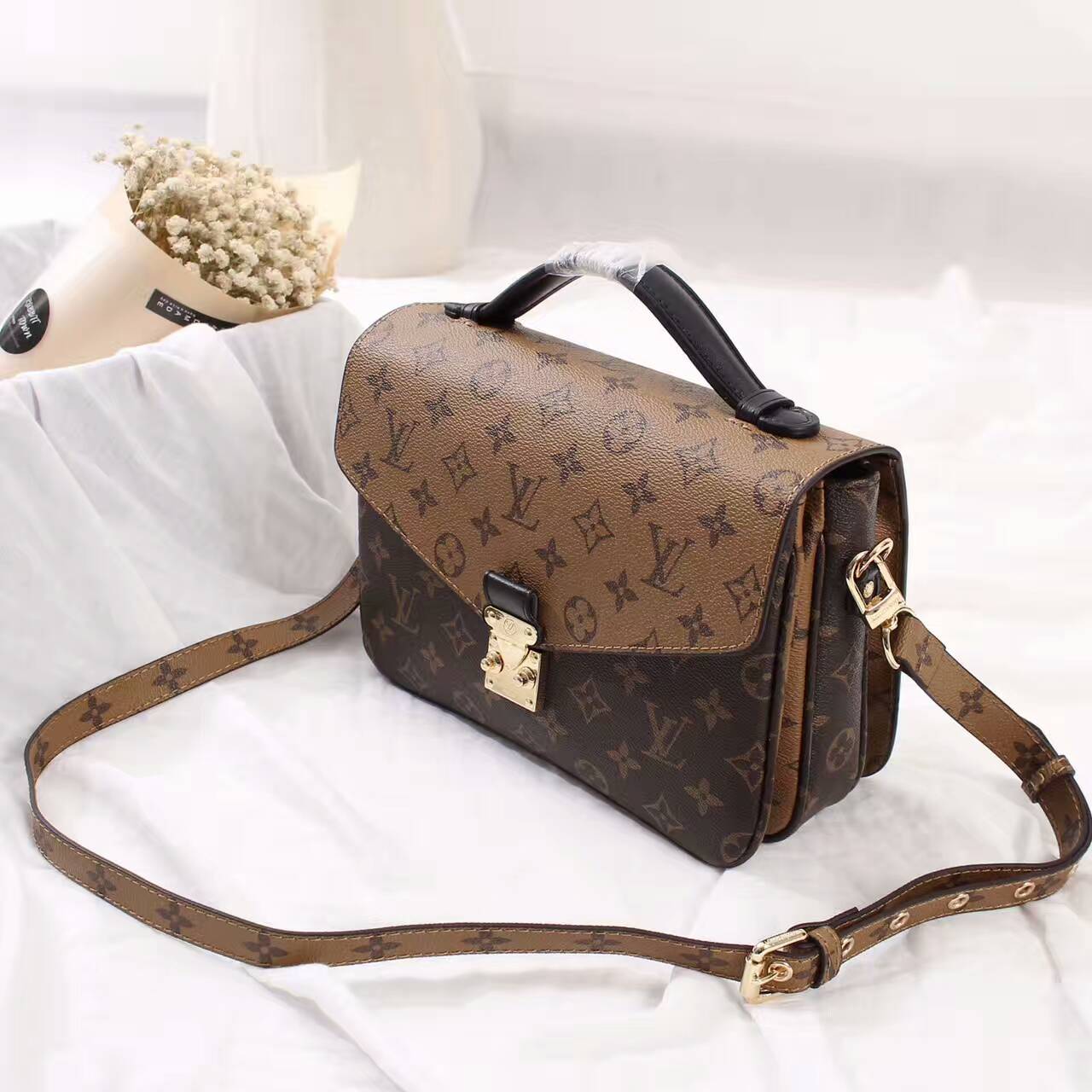 Louis Vuitton Monogram Canvas Pochette Metis Bag 40780 Camel